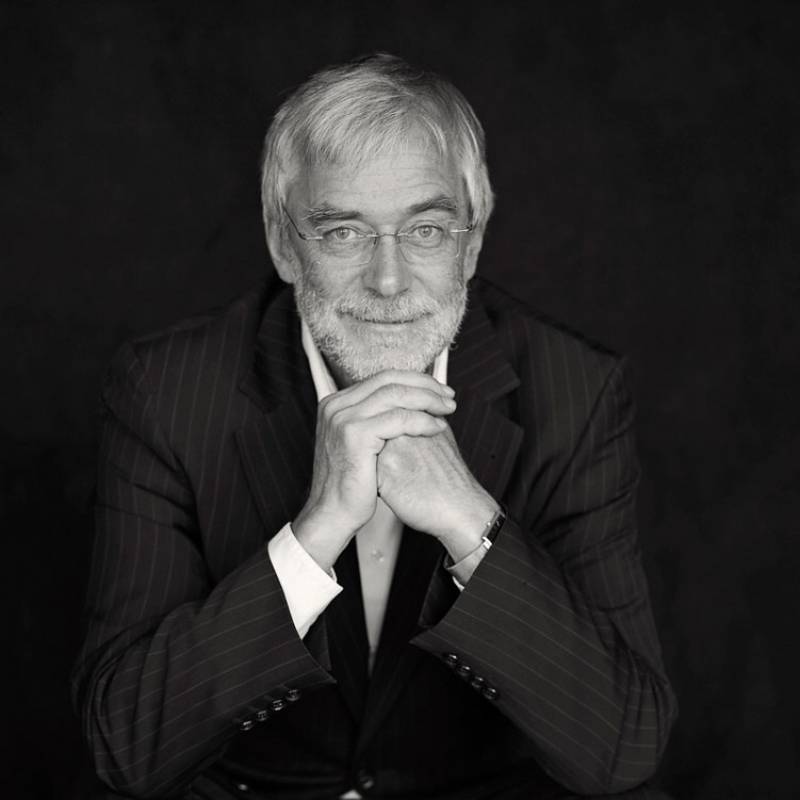 “El amor es nuestra única perspectiva de supervivencia en este planeta”