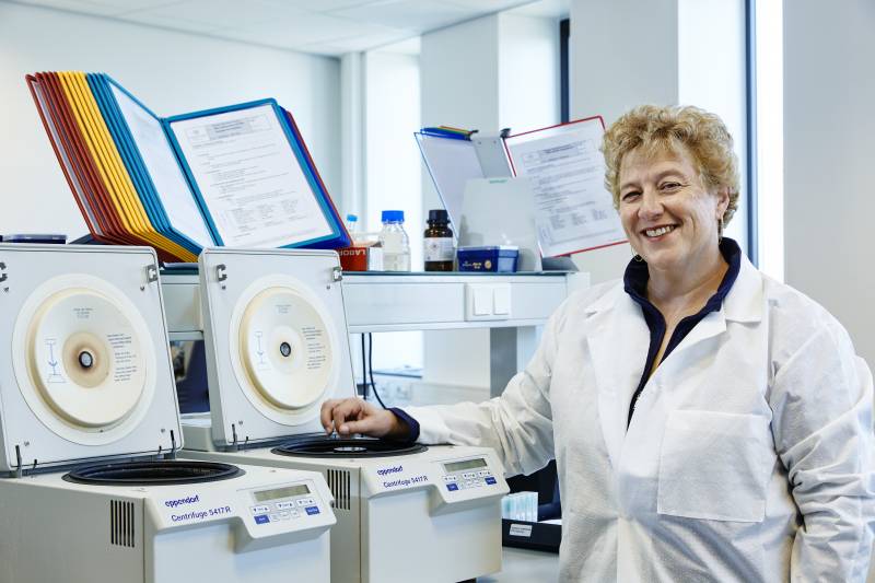 “El estudio biológico de un tumor nos dice cuál es el tratamiento más adecuado”