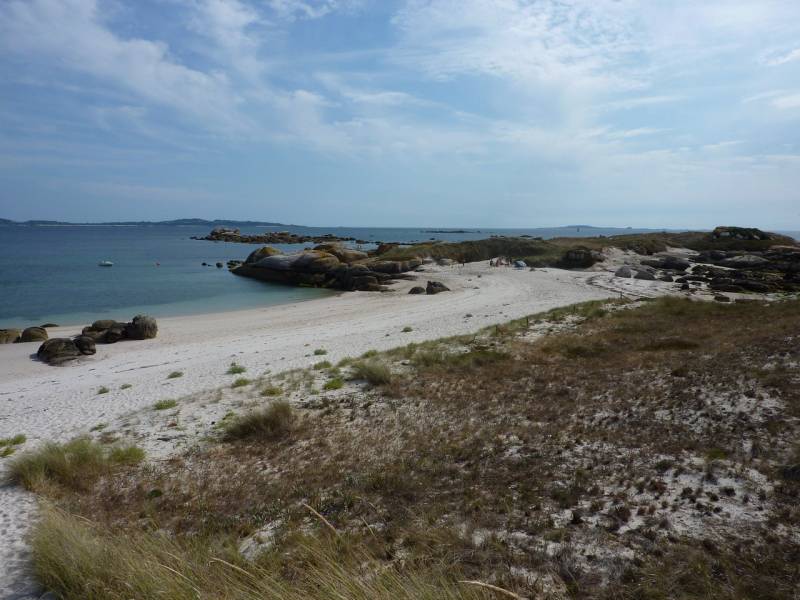Ciencia ciudadana para estudiar la erosión del islote de Areoso en Galicia