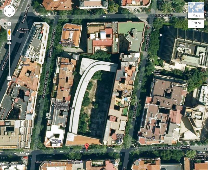 El frontón Beti-Jai visto desde el aire