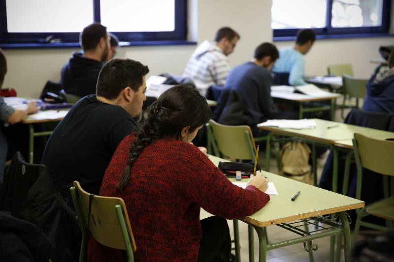 Ganar el premio es muy complicado, ya que solo otorgan 20 por año, lo que supone el 5,2% del total de los alumnos que se presentan. / SINC. 