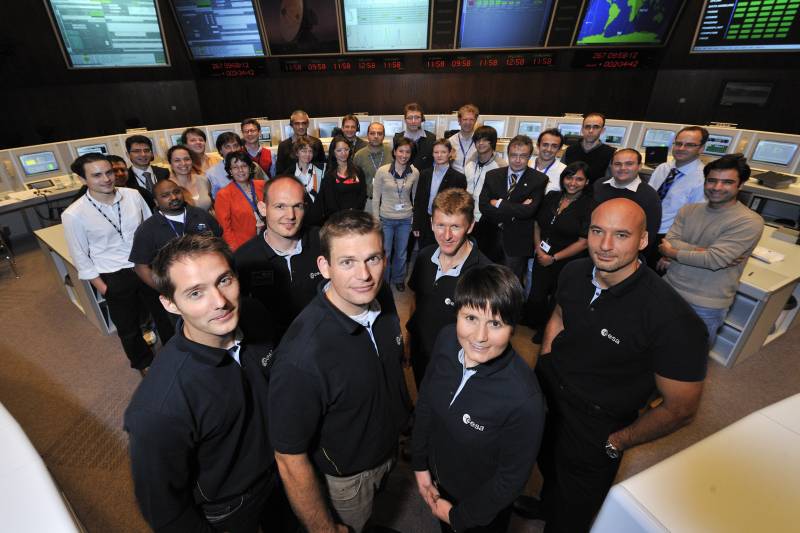 Los candidatos a astronauta de la ESA visitan ESOC