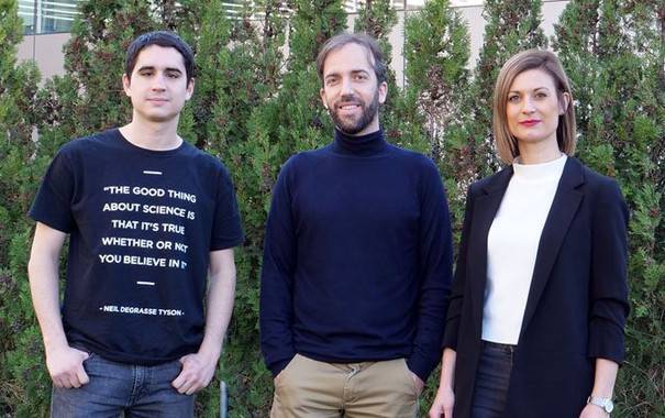 De izquierda a derecha: Ernesto Segredo, Rafael Sanjuán y Pilar Domingo.