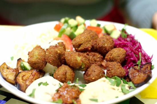 Plato de falafel en el barrio de Le Marais de París. / Wikipedia