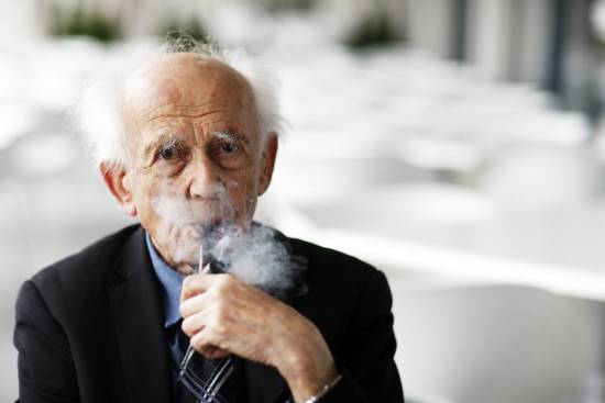 Zygmunt Bauman retratado por M. Oliva Soto.