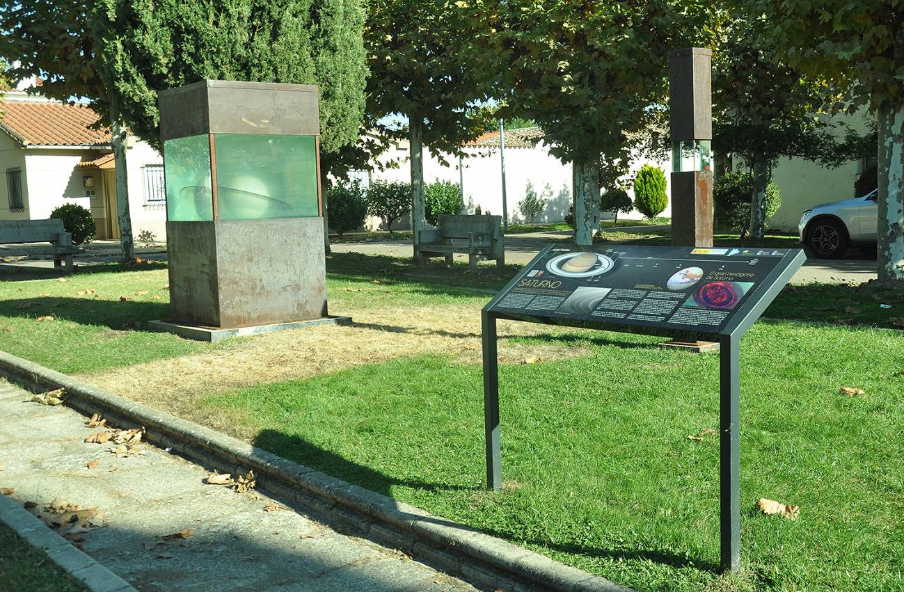 Plaza de la Constitución de Sanjuanejo. / Astróbriga