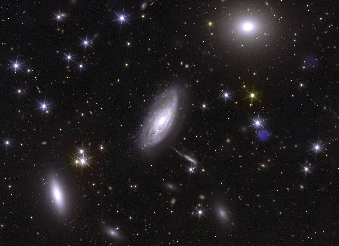 Detalle del cúmulo de galaxias de Perseo. / ESA et al.