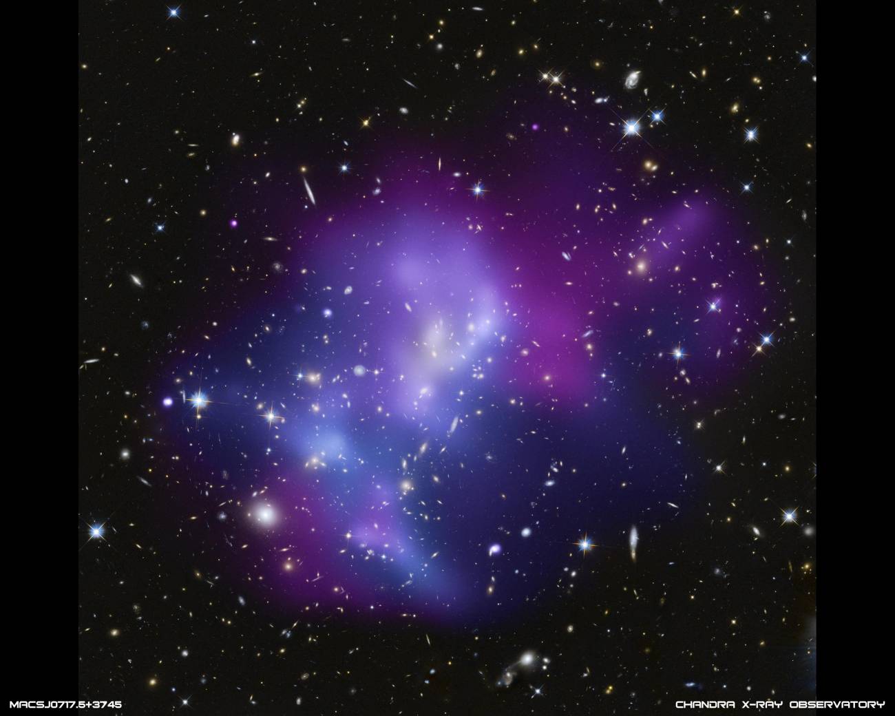 Detectan la colisión de cuatro grupos de galaxias 