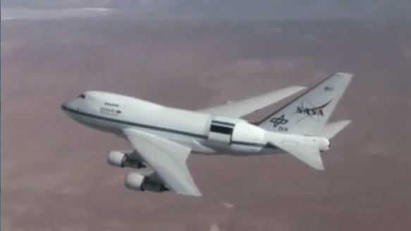 La NASA presenta su nuevo avión telescopio