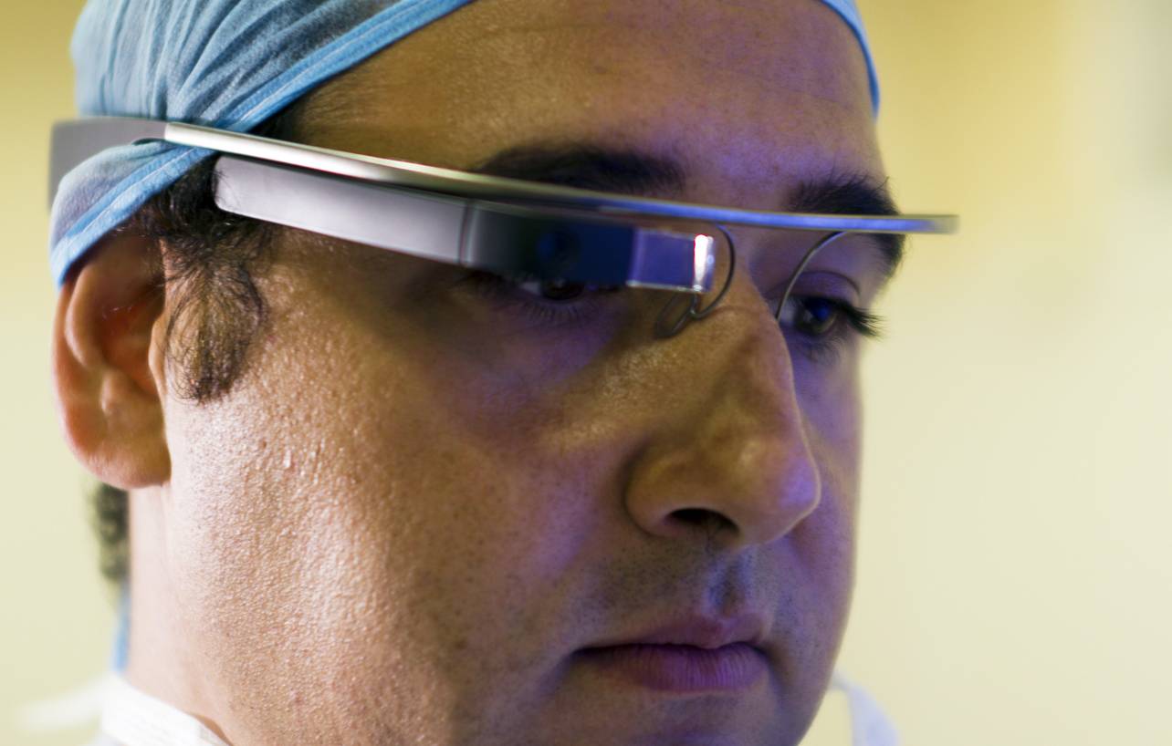 Las Google Glass acercan el quirófano global