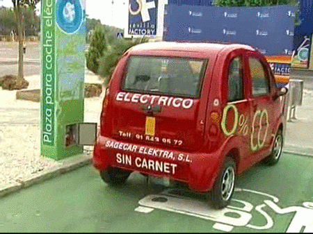 Primer punto de recarga de coches eléctricos en España