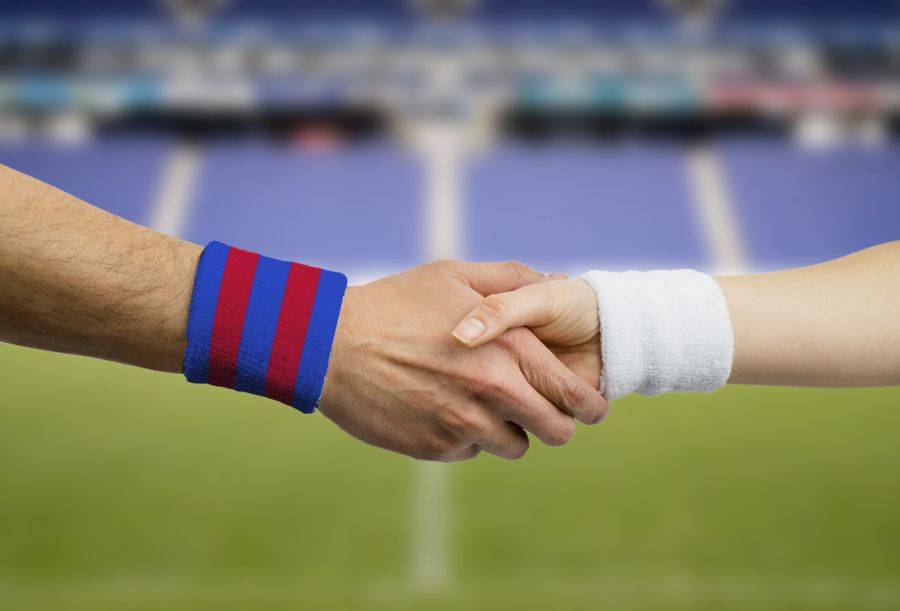 Una investigación analiza la rivalidad histórica del Real Madrid y el FC Barcelona