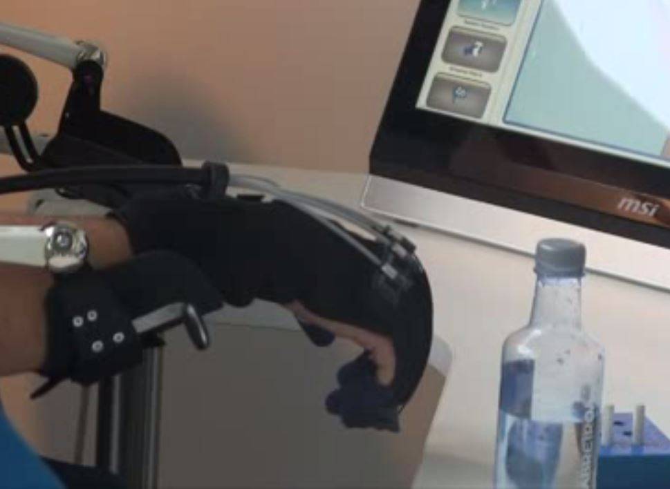 Videojuegos y robots ayudan a recuperar la movilidad motora de los pacientes