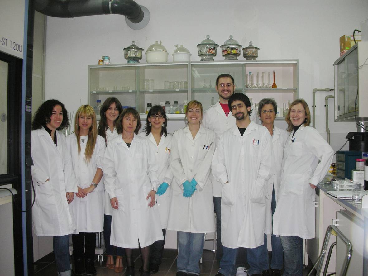 Aplican la química analítica a la restauración de cuadros y a la datación de firmas