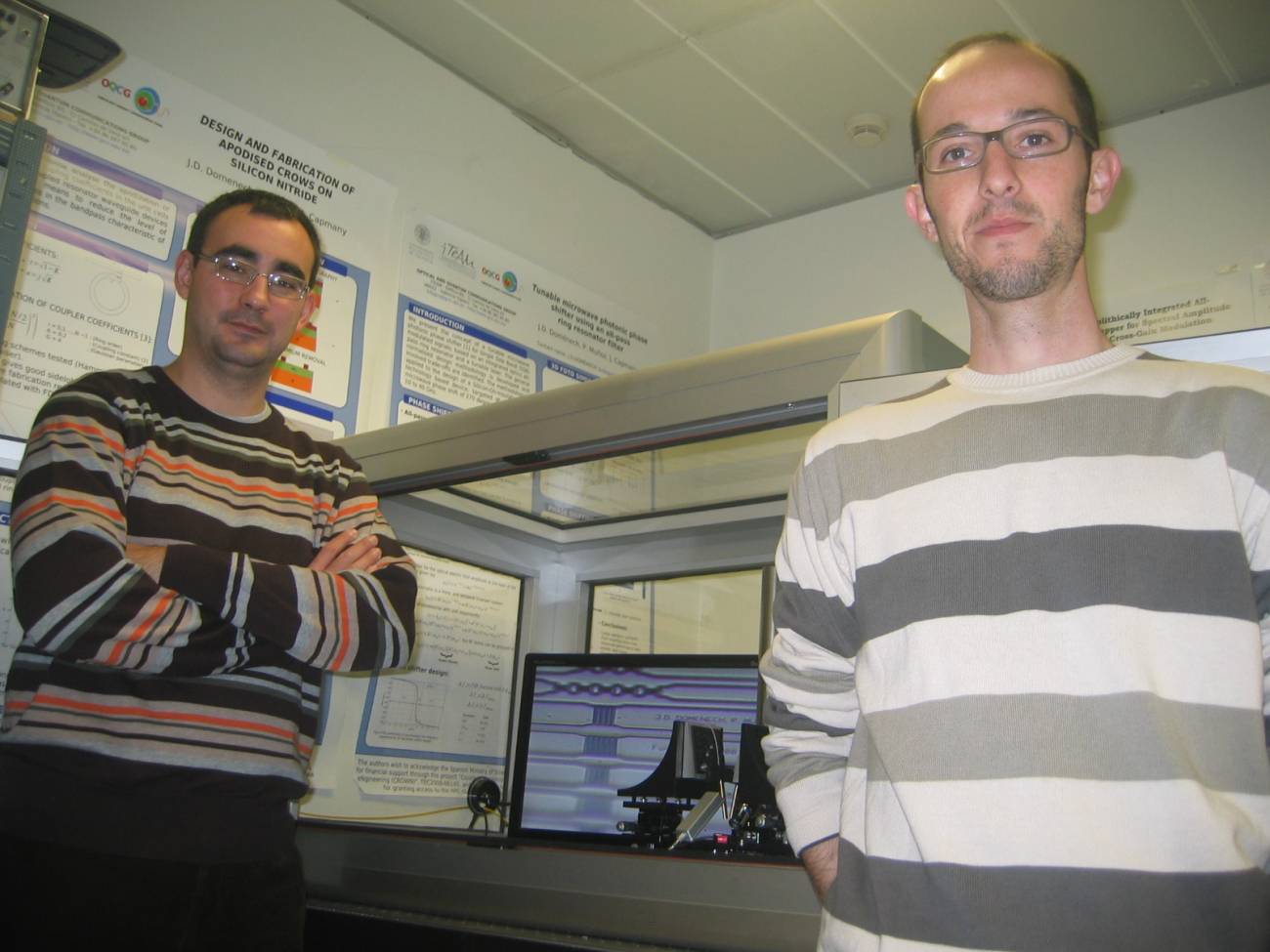 Desarrollan una técnica pionera que permite optimizar el diseño de chips ópticos