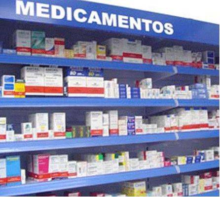 Las personas migrantes toman menos medicinas en España
