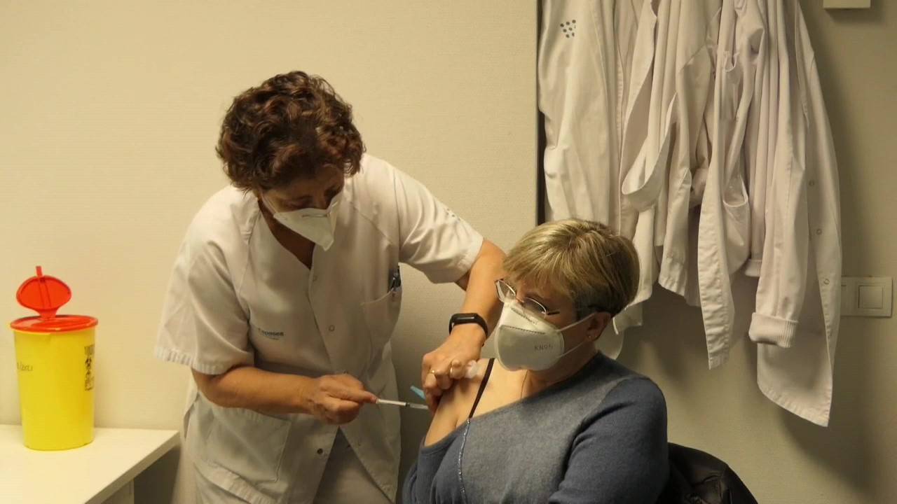 Sanidad prevé 6,7 millones de vacunas hasta marzo