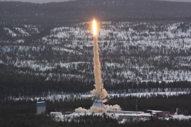 ADN pegado a un cohete sobrevive a un vuelo espacial