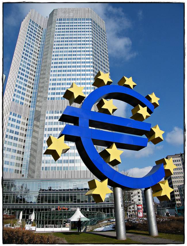 Analizan la volatilidad en la deuda pública europea