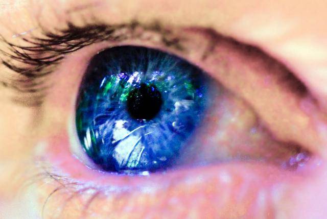 Analizar el fondo de ojo para un rápido diagnóstico de esquizofrenia