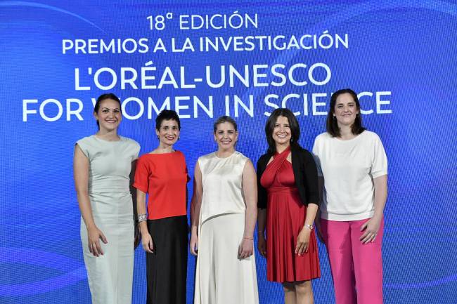 Las cinco investigadoras galardonadas con el premio L’Oréal-UNESCO