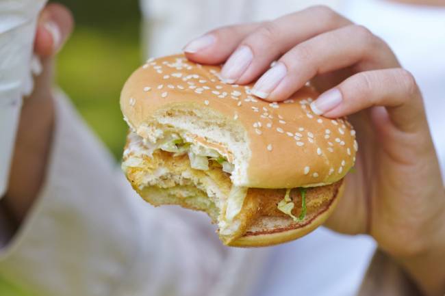 Comer alimentos grasos durante solo cinco días puede alterar los músculos