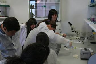 Comienza en Sevilla un proyecto para despertar la vocación científica en alumnos de secundaria
