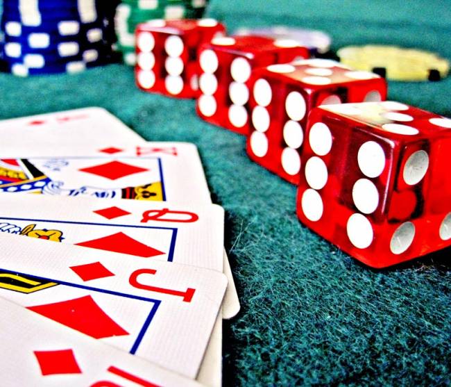 Con la crisis se apuesta menos dinero pero juega más gente