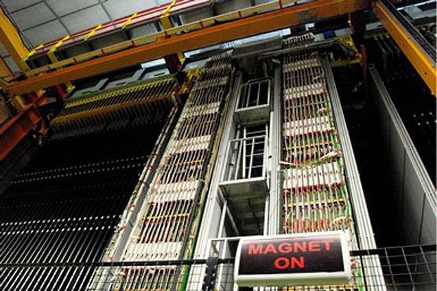 El experimento OPERA confirma la medida de neutrinos más rápidos que la luz
