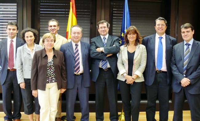 El Secretario de Estado de Universidades se reúne con la directora de la OTRI de Vigo 