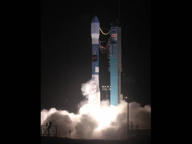 El telescopio espacial WISE despega con éxito