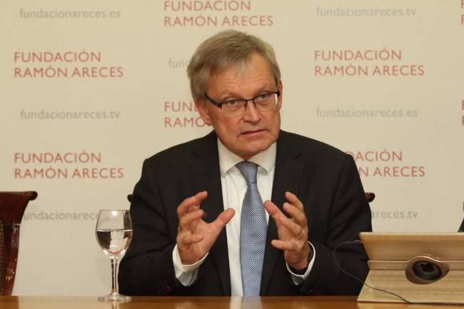 “Espero que en unos años haya más mujeres ganadoras del Nobel” 