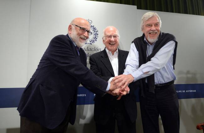 Higgs, Englert y el CERN reciben el Premio Príncipe de Asturias de Investigación