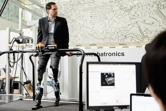 Hugh Herr y sus piernas biónicas se llevan el Premio Princesa de Asturias de Investigación
