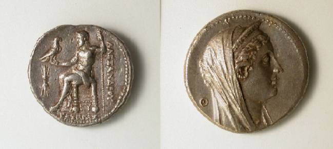 Investigadores españoles analizan monedas de plata de los reinos ptolemaicos