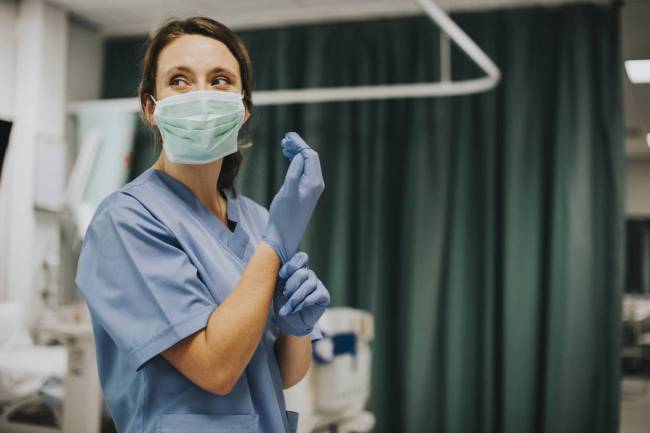 enfermeras, médicos, informe