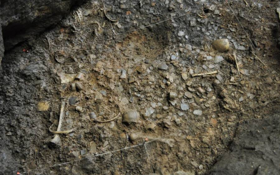 La masacre que dejó nueve muertos en una cueva de Aragón hace 7.300 años