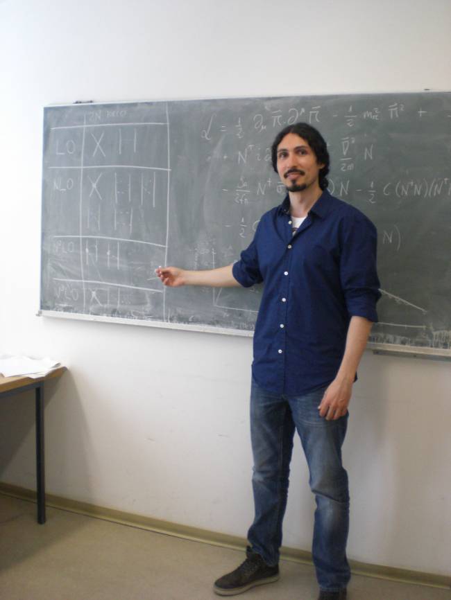 La Sociedad Europea de Física premia un trabajo español sobre cromodinámica cuántica 