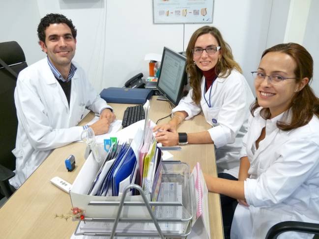 Dr. José García Flores,  Dra. Montserrat Uriel y Dra. Marina Cañamares
