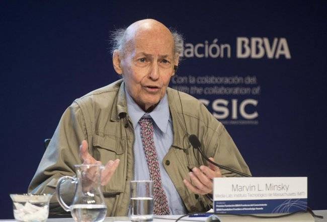 Marvin Minsky considera una pérdida de tiempo y dinero los grandes proyectos sobre el cerebro humano 