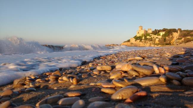 Más de la mitad de los plásticos en el mar son fibras de ropa de la lavadora