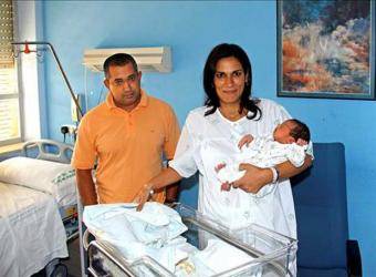 Nace en España el primer bebé seleccionado genéticamente para curar a su hermano