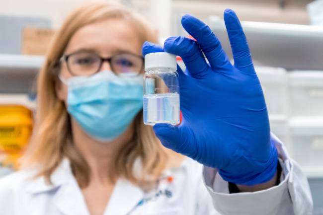 Nanocápsulas para introducir microARN en células tumorales y frenar su propagación