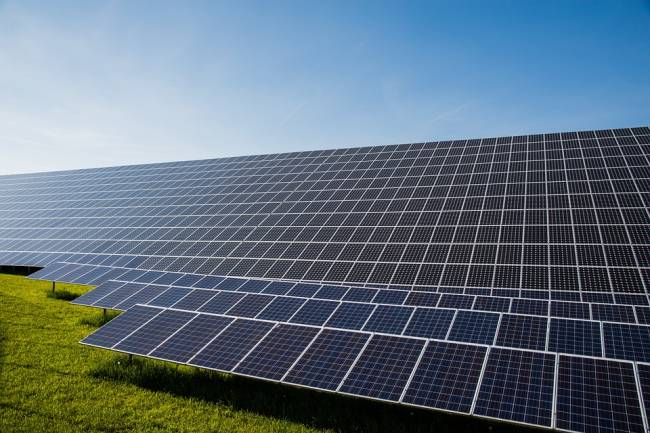 Nanoestructuras para aumentar la eficiencia de las células fotovoltaicas 