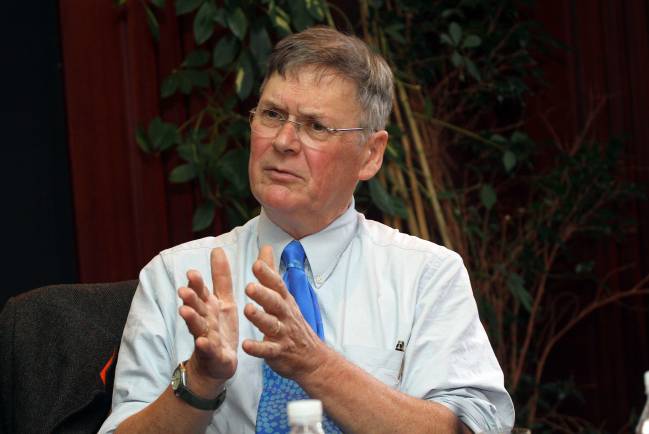 “No va a haber una penicilina del cáncer”, según el Nobel de Medicina Timothyu Hunt