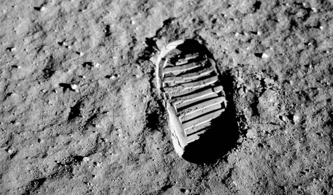 ¿Qué pasará con las primeras huellas humanas en la Luna?