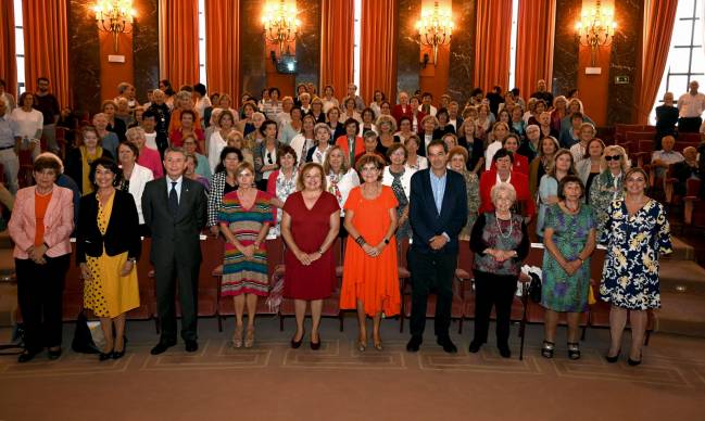 “Queremos saldar nuestra deuda con vosotras”: el CSIC homenajea a sus científicas pioneras 