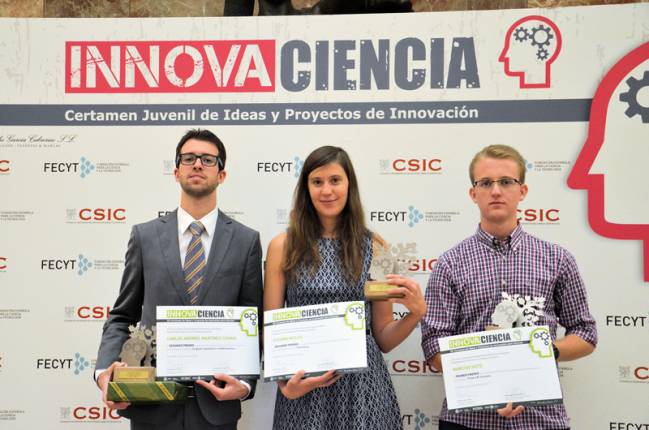 Tres jóvenes inventores ganan los premios Innovaciencia 2015 