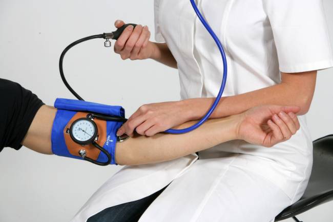 Una tensión arterial más alta se relaciona con una menor preocupación