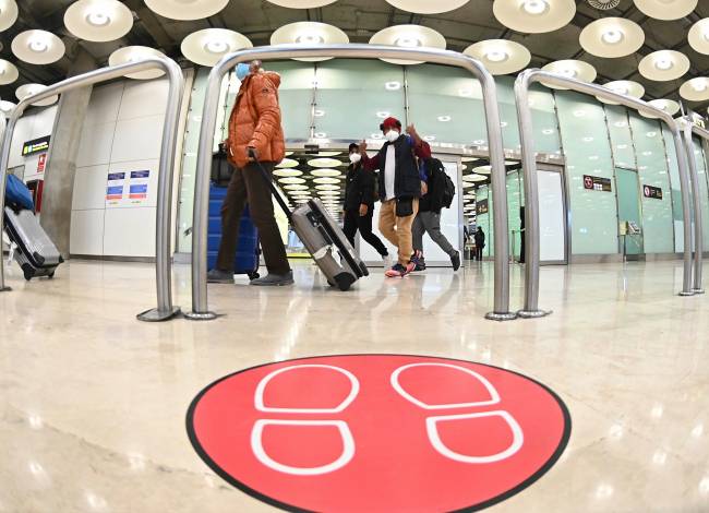 Por qué los ‘pasaportes’ covid serán parte de la solución, pero no la única